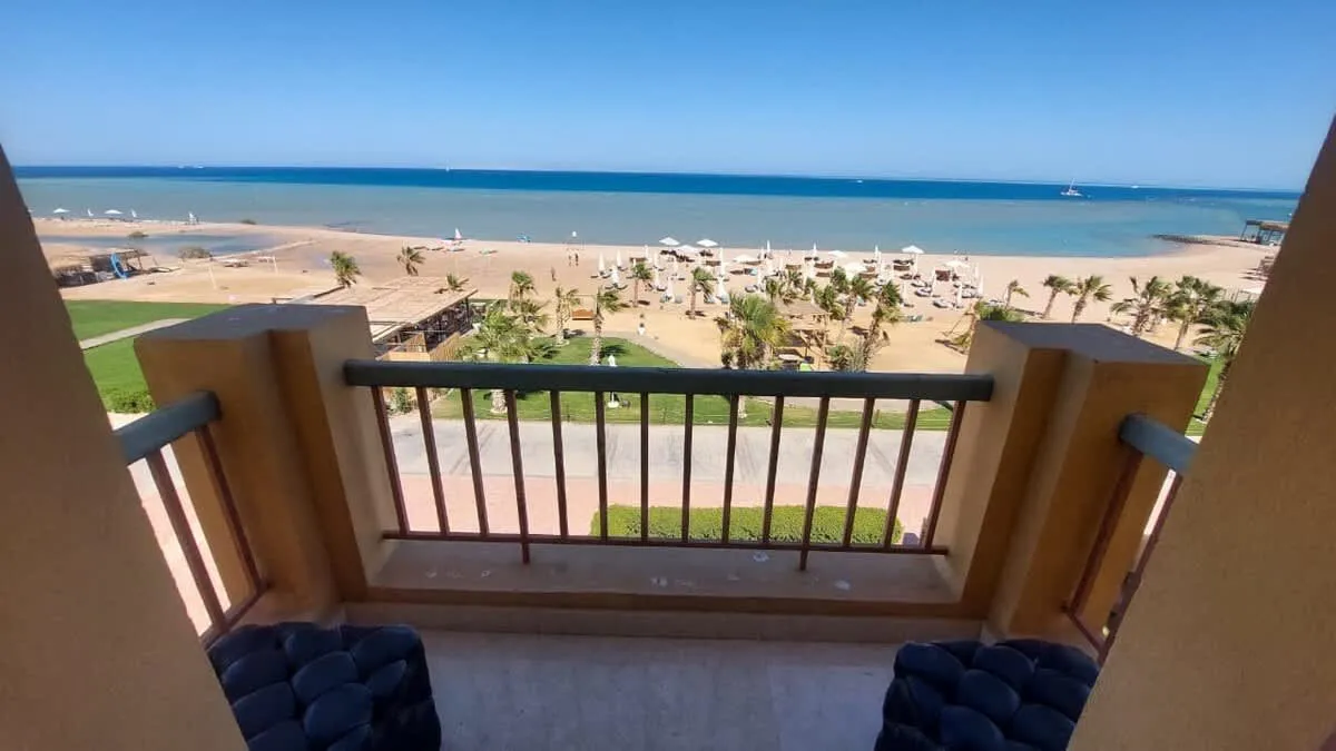 Dreamy Seafront 2BR